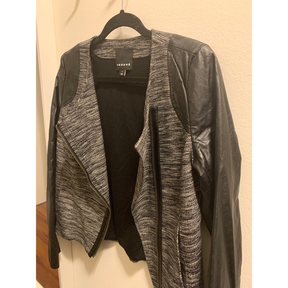 Tweed blazer with faux leather sleeves - Picture 2 of 5